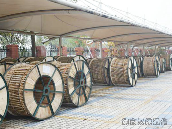 ADSS光纜|ADSS光纜價(jià)格|OPGW光纜廠家|電力光纜廠家|湖南漢纜通信科技有限公司官網(wǎng)