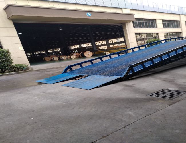 ADSS光纜,OPGW光纜,OPPC光纜,ADSS光纜價格,OPGW光纜廠家,光纜,電力光纜廠家,礦用光纜,湖南漢纜,湖南漢纜通信科技有限公司